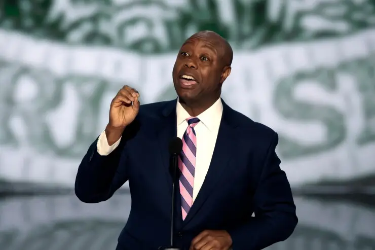 Housing bills advance with pluses, minuses for bankers