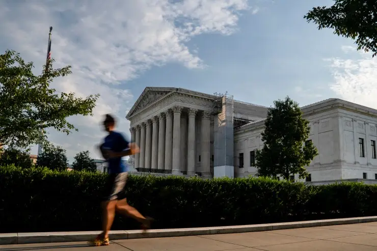 Trump asks Supreme Court to remove Fed Gov. Cook