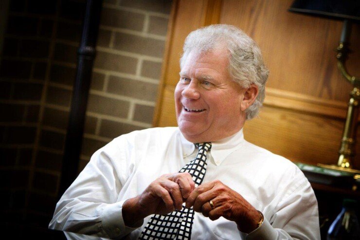 With problems behind it, Home BancShares preps for a deal