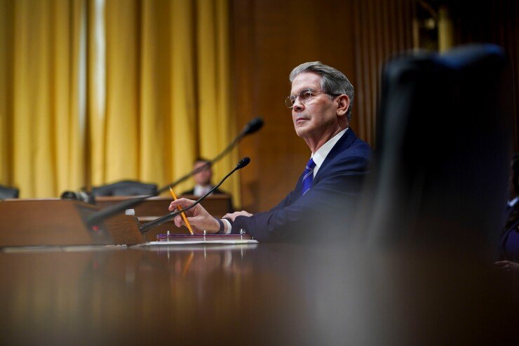 FSOC tilts scales in oversight toward deregulation