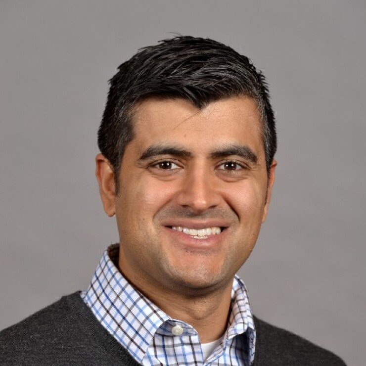 TransUnion fires latest volley in credit-score price war